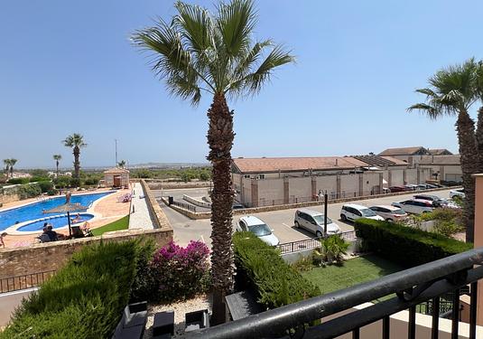 Town house in Algorfa
