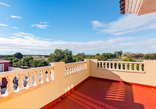 Town house in Los Alcazares