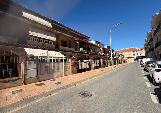 Town house in Los Alcazares