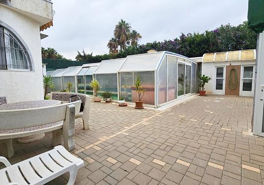Villa in Los Alcazares