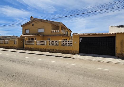 Villa in Los Alcazares