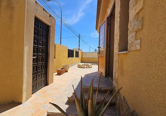 Villa in Los Alcazares