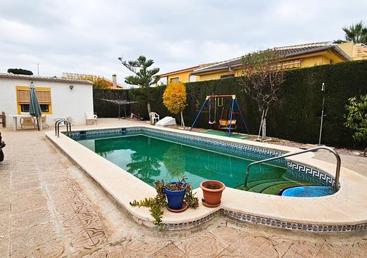 Villa in Los Alcazares