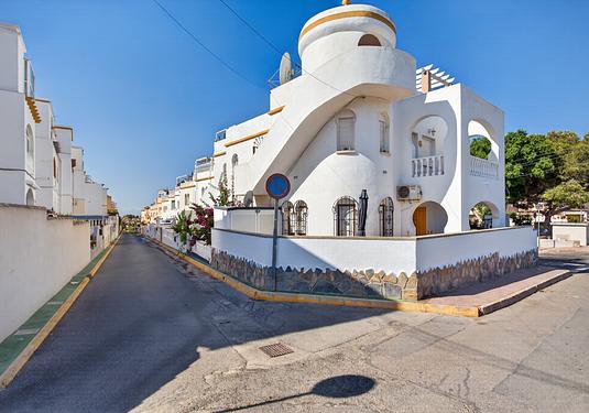 Apartment in San Miguel de Salinas