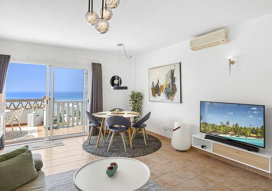 Apartment in El Higueron