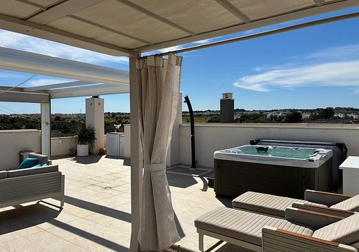 Penthouse penthouse in Los Almendros (Orihuela-Costa)