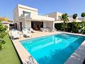 Villa in Los Montesinos