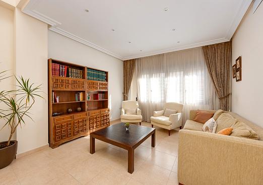Villa in Benejuzar