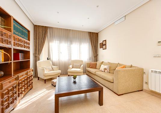 Villa in Benejuzar