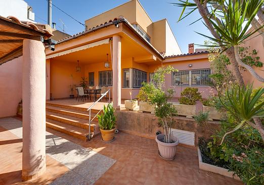 Villa in Benejuzar