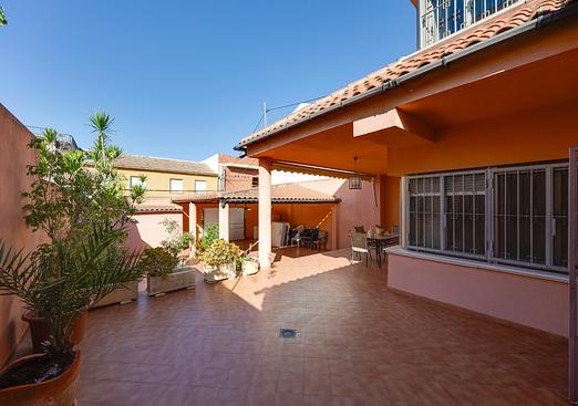 Villa in Benejuzar