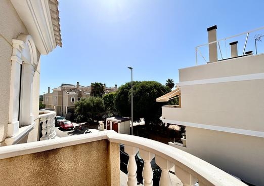 Town house in Heredades
