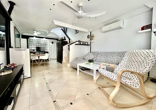 Town house in Heredades
