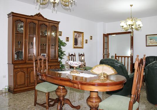 Villa in Fuente Vaqueros