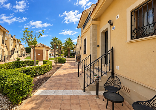 Town house in La Finca Golf Resort