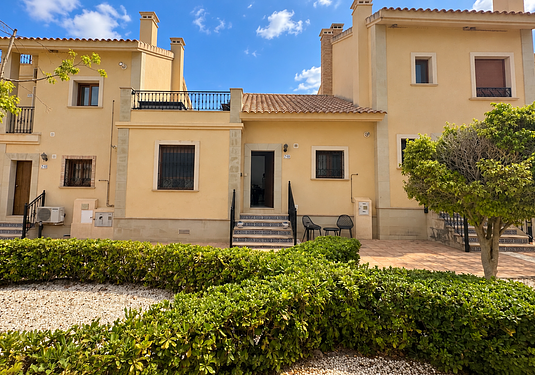Town house in La Finca Golf Resort