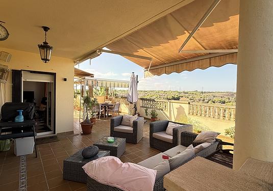 Villa in Villamartin