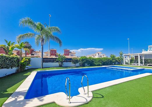 Town house in Cabo Roig