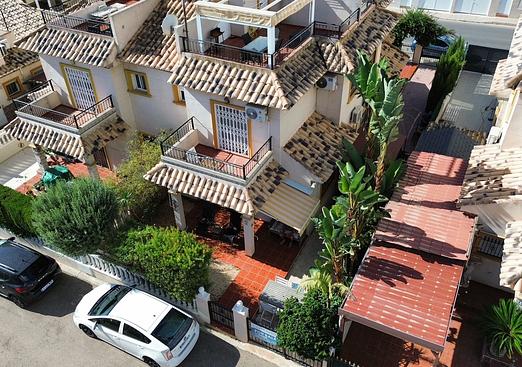 Semi detached in Lomas de Caboroig
