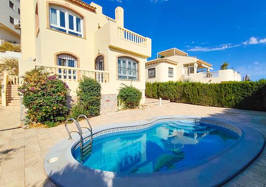 Villa in Villamartin