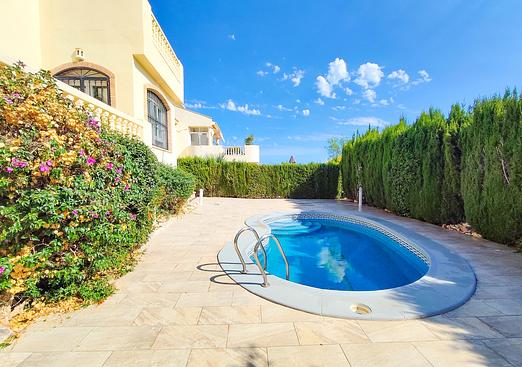 Villa in Villamartin