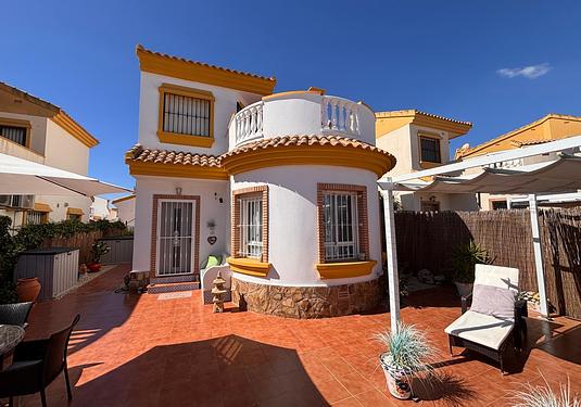 Villa in Guardamar del Segura