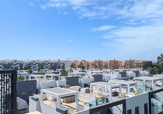Apartment in El Raso