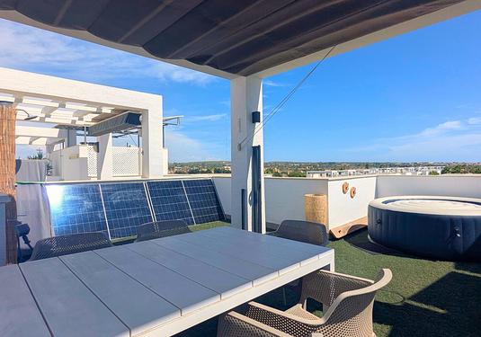 Apartment in El Raso