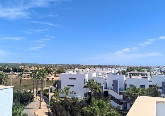 Apartment in El Raso