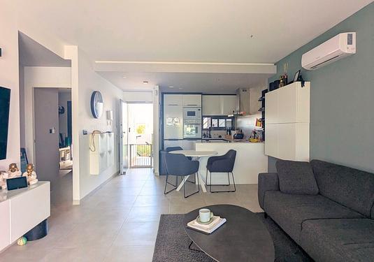 Apartment in El Raso