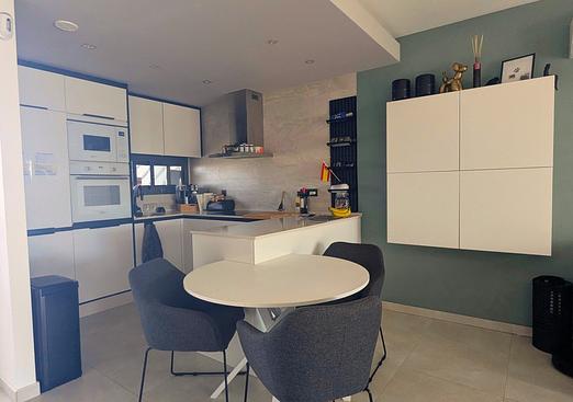 Apartment in El Raso