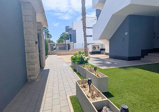 Apartment in El Raso