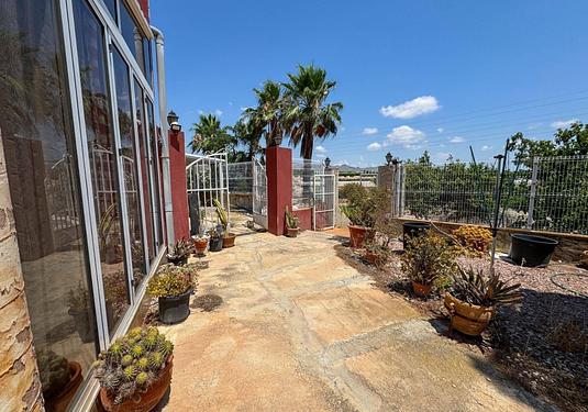 Country house in Orihuela