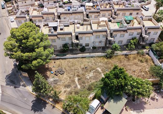 Land in Algorfa