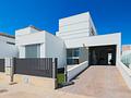 Semi detached in Dolores