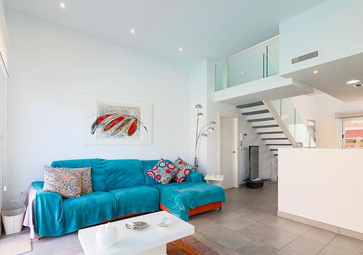 Semi detached in Dolores