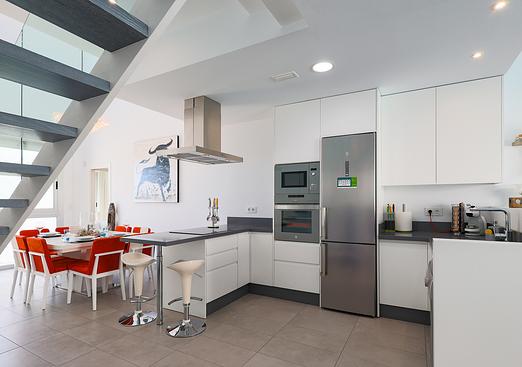 Semi detached in Dolores