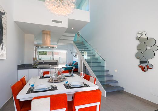 Semi detached in Dolores