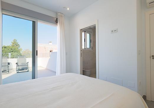 Semi detached in Dolores