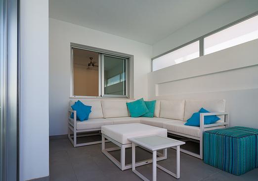 Semi detached in Dolores