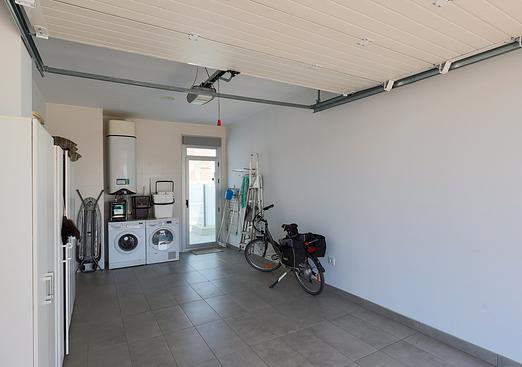 Semi detached in Dolores