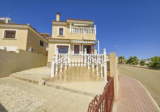 Villa in Villamartin