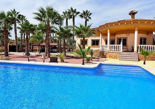 Villa in Catral