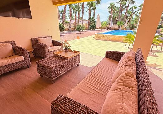 Villa in Catral