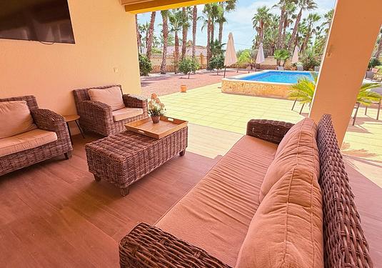 Villa in Catral