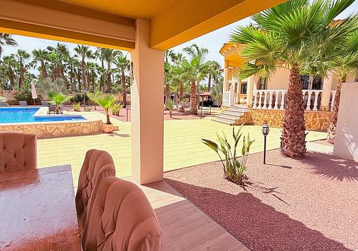 Villa in Catral