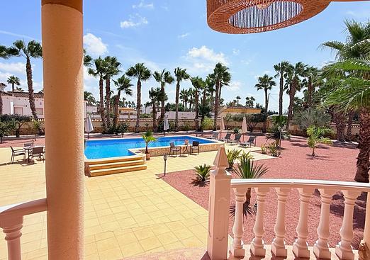 Villa in Catral