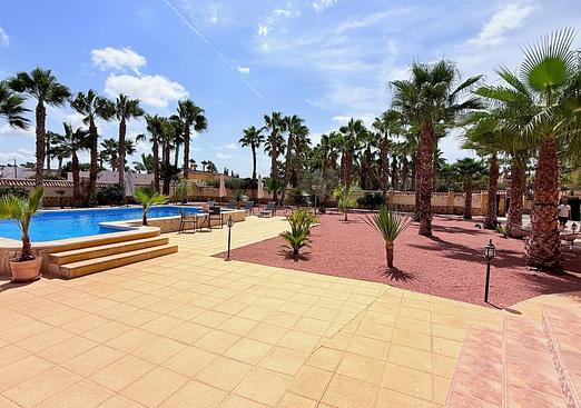 Villa in Catral