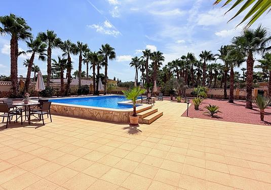 Villa in Catral