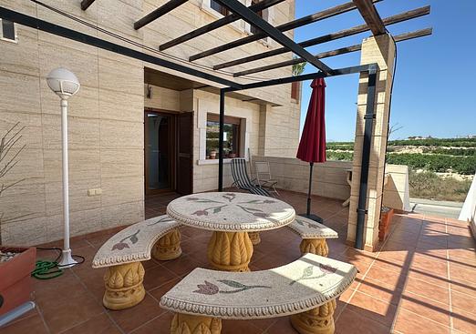 Town house in Algorfa
